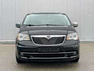 Lancia Voyager Platinum Stow&Go 2.8 CRD 131кВ