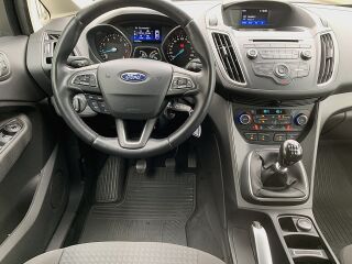 Ford Grand C-Max Titanium 1.0 74кВ