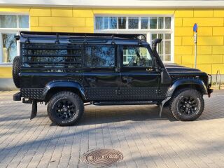 Land Rover Defender LXV 2.2 90kW