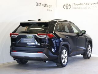 Toyota RAV4 Luxury Plus 131кВ