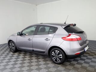 Renault Megane Elegance 1.6 81кВ