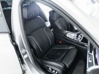 BMW 740 Facelift M-Sportpakett X-drive 3.0 250kW