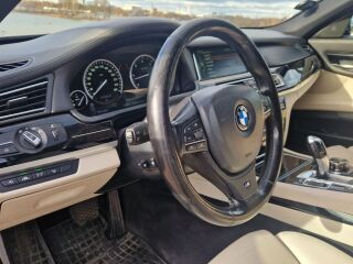 BMW 750 3.0 280кВ