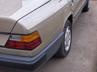 Mercedes-Benz 230 2.3 100kW