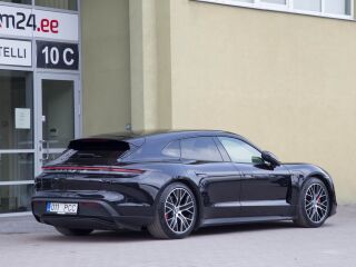 Porsche Taycan Sport Turismo 4S 420кВ