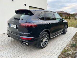 Porsche Cayenne 3.0 184кВ
