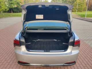 Lexus LS 500h 3.5 260kW