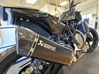 Husqvarna Svartpilen 701 1 silinder 4 takti 55kW