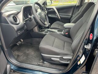 Toyota RAV4 Luxury Plus 2.5 114kW