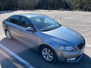 Skoda Octavia 1.6 77кВ