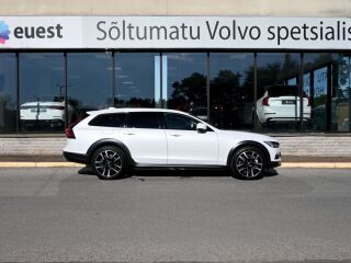 Volvo V90 Cross Country AWD H&K ULTIMATE BRIGHT INTELLI 2.0 B4 KERS Mild Hybrid 2024 145kW