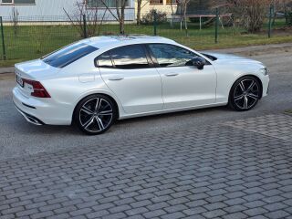 Volvo S60 T5 AWD R-Design 2.0 184kW
