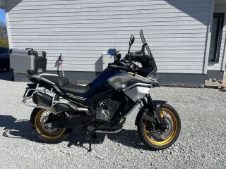 CFMOTO 800MT R2 8-klapiline  DOHC  EFI  EURO5 67kW