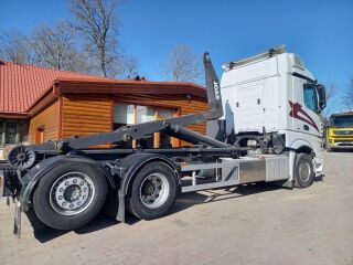 Mercedes-Benz Actros 330kW
