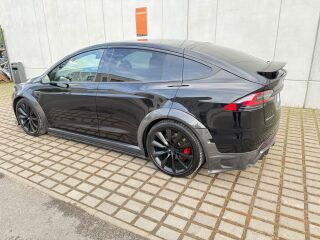 Tesla Model X P90D Ludicrous+ 568kW