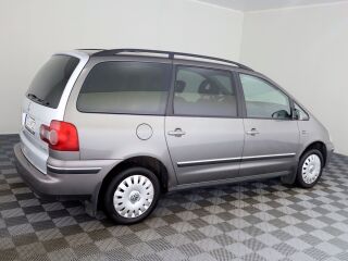 Volkswagen Sharan Comfortline Facelift ATM 1.9 TDI 85kW