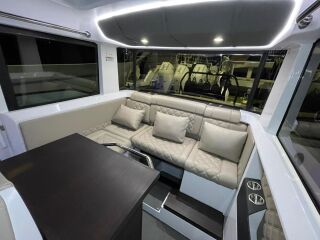 Axopar 37 XC Cross Cabin + 2 x Mercury 350 hj L6 JPO Mercury   2x350hj
