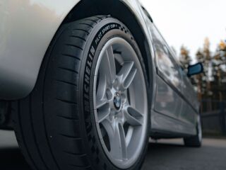 BMW 525 2.5 R6 141кВ