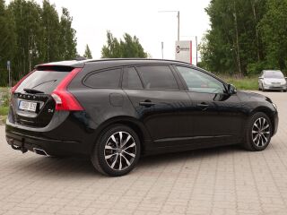 Volvo V60 MOMENTUM 2.0 R4 140kW