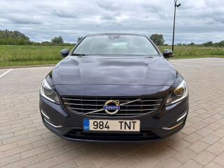Volvo V60 SUMMUM NORDIC LUXURY LINE ONCALL 2.0 88kW