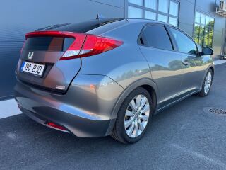Honda Civic 1.8 104kW