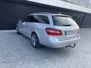 Mercedes-Benz E 220 2.1 R4 125kW