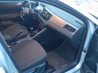 Volkswagen Polo 1.0 70кВ