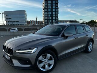 Volvo V60 Cross Country 2.0 140kW
