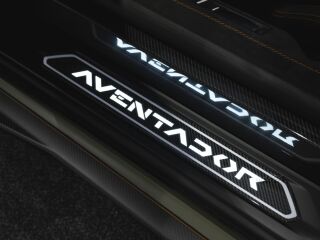 Lamborghini Aventador Ultimae 1/350 6.5 V12 574kW
