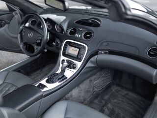 Mercedes-Benz SL 55 AMG 5.4 368кВ