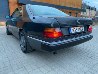 Mercedes-Benz CE 230 2.3 R4 97kW