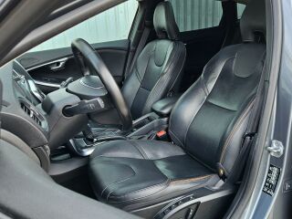 Volvo V40 Cross Country Summum FuIl Options Osmium Grey 2.0 D3 110kW