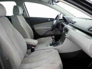 Volkswagen Passat Comfortline 2.0 110kW