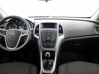 Opel Astra Elegance Facelift 1.6 85kW