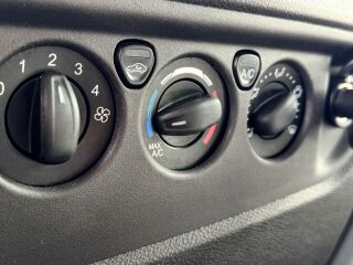 Ford Transit LONG OPTION 2.0 96kW