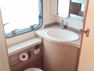 Hobby De Luxe 545 KMF 7 magamis + telk
