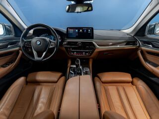 BMW 530 i xDrive Touring 2.0 185kW