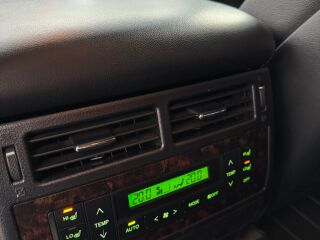 Toyota Land Cruiser V8 Excutive 4.5 V8 200kW