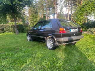 Volkswagen Golf 1.6 51kW