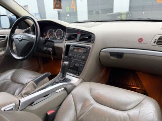 Volvo XC70 Summum Facelift 2.4 136kW