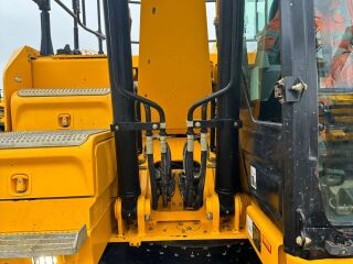 JCB JS141LC