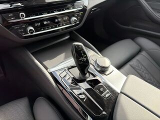 BMW 530 M Sport / xDrive 2.0 215кВ