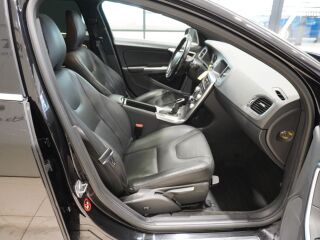 Volvo V60 2.0 140kW