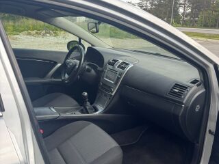 Toyota Avensis Sol Package 2.0 D-4D 91kW