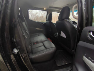 Nissan Navara NP300 Tekna 2.3 140кВ