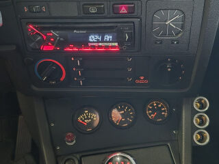 BMW 324 2.4 R6 M21 TD 85kW