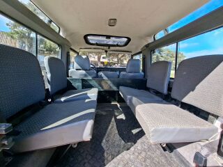 Land Rover Defender 2.5 83kW