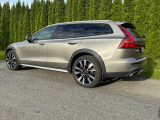 Volvo V60 Cross Country 2.0 184kW