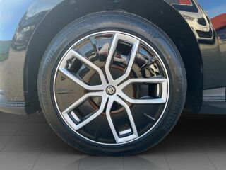 MG MG4 Luxury 150kW