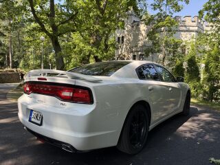 Dodge Charger 5.7 276kW